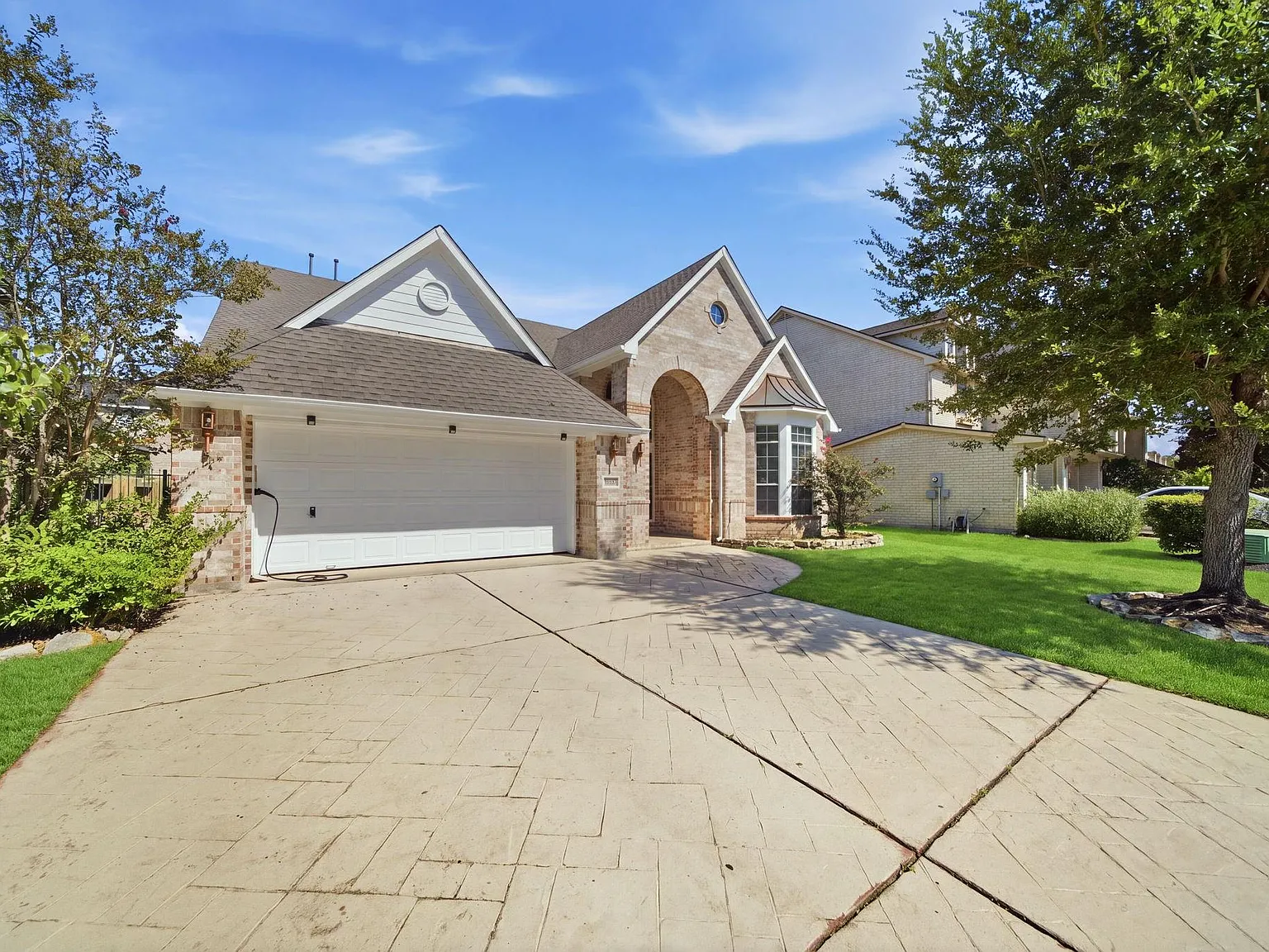 5 bed, 3.5 bath, 2937 sqft, $3,450 — Photo 3