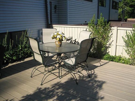 Outdoor Deck 