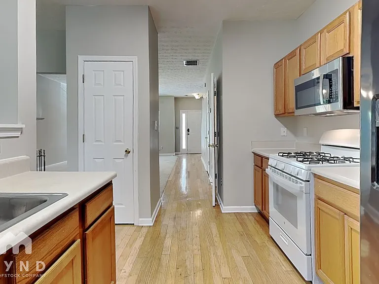 942 Tree Creek Pkwy — Photo 6