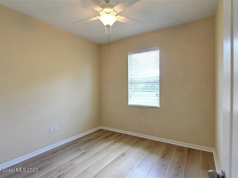 5834 Trieda Dr — Photo 13