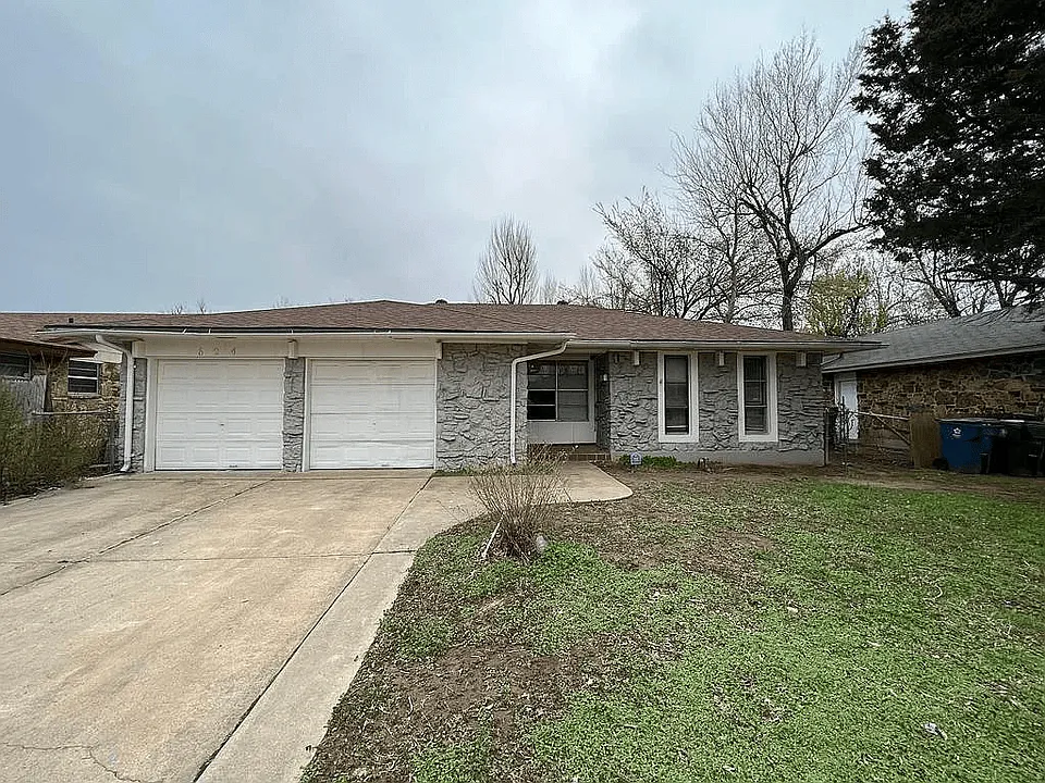 624 Lloyd Ave