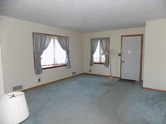 5th image of 1627 N Park St