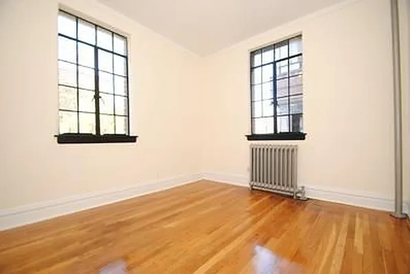 Rented by AJ Clarke | media 18