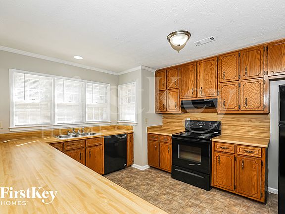 4th image of 200 Ridge Way