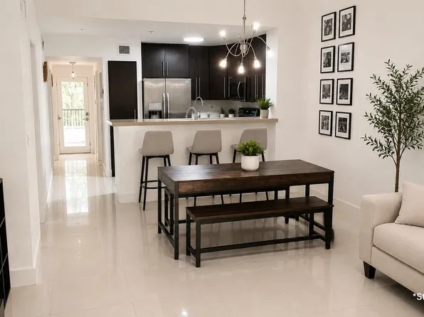 4400 NW 107th Ave APT 308, Doral, FL 33178