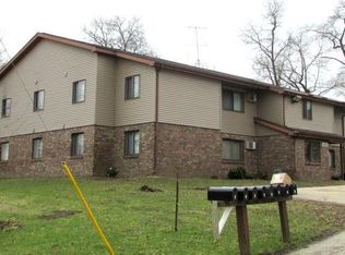 212 Grove St APT 4, Ridgeway, WI 53582