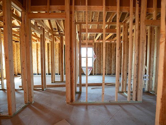 2nd image of 1001 SE 30th St