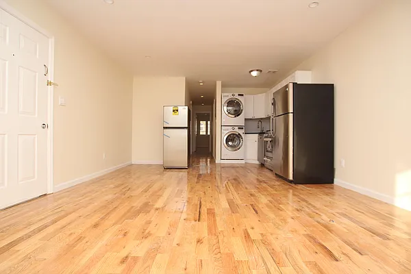 Rented by Nooklyn NYC LLC | media 1