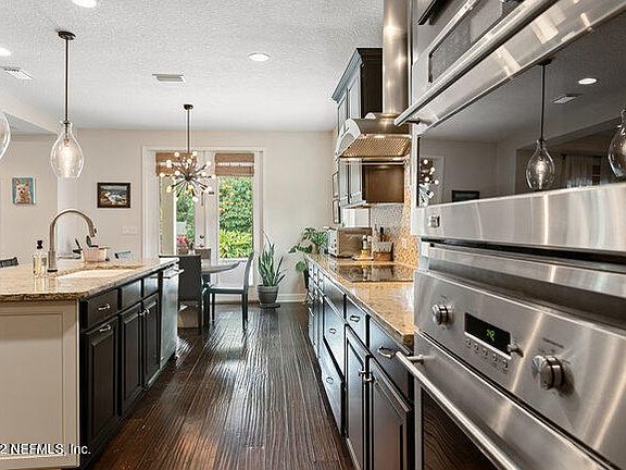 3rd image of 62 Traveler Palm Ct