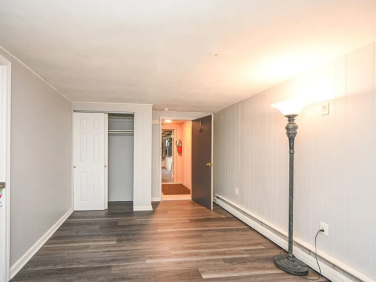2625 Robertson Ave #5 — Photo 2