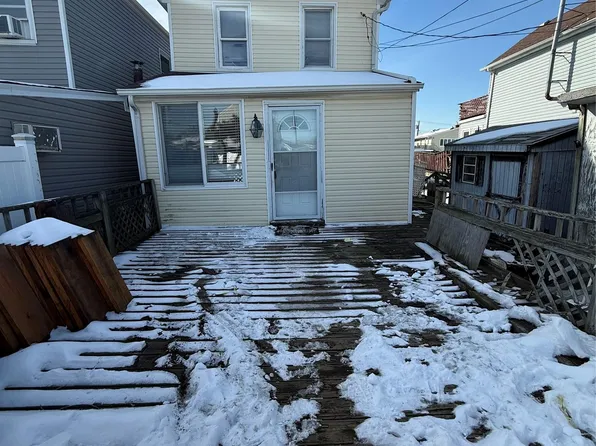 5 Bayview Avenue, Howard Beach, NY 11414