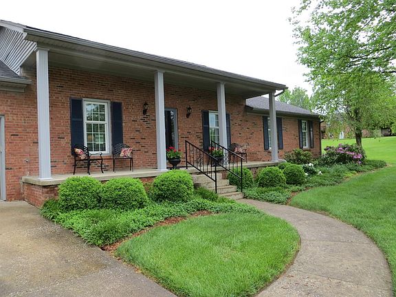 3rd image of 32 Westmont Ct