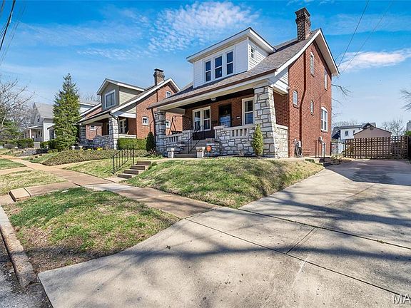5th image of 2032 Alameda Ave
