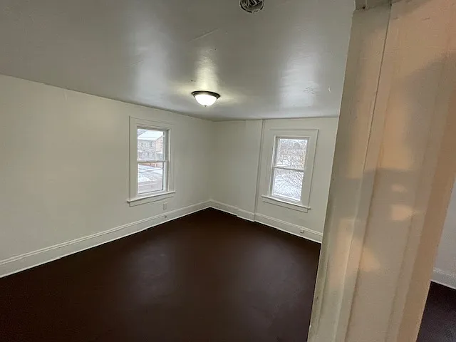 3 bed, 1152 sqft, $1,200 — Photo 2