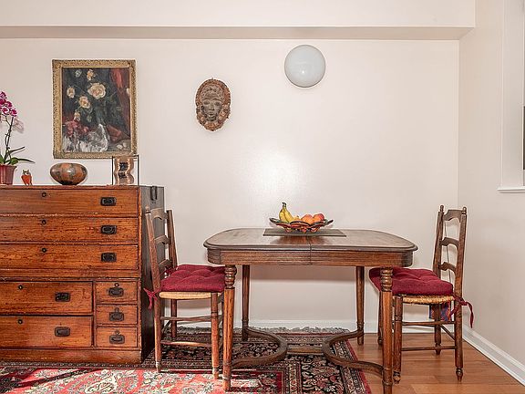 3rd image of 300 W 110th St APT 15H