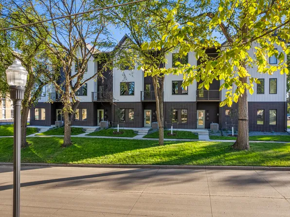 502 8th St S #3, Fargo, ND 58103