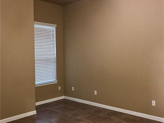 5th image of 164 Mauna Kea Ln Unit A