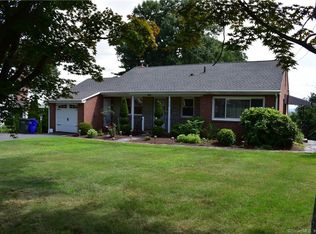 438 Ridge Rd, Wethersfield, CT 06109