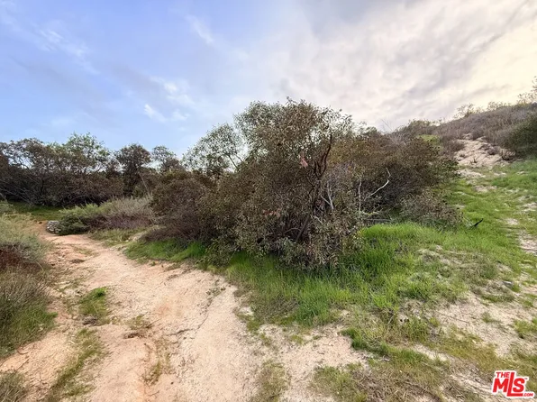 9749 N Estaban Way, Tujunga, CA 91042