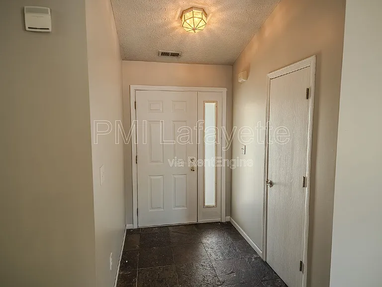 5053 Saddle Dr — Photo 26