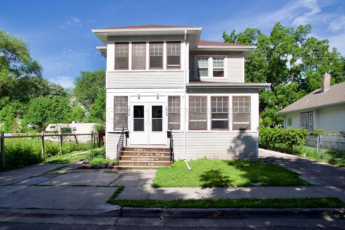 1018 9th St N, Fargo, ND 58102 Zillow