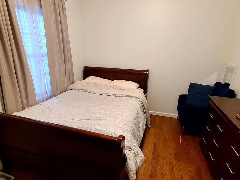 140 Logan Ave #1 — Photo 2