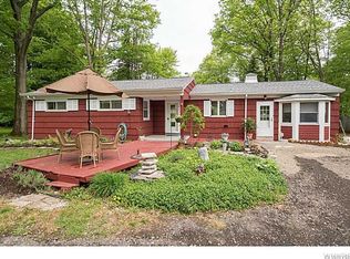 3376 S Creek Rd, Hamburg, NY 14075