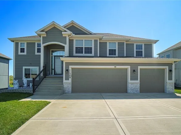 11249 N Bristol Ave, Kansas City, MO 64156