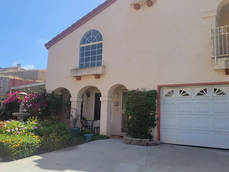 86 Las Flores Dr — Photo 1