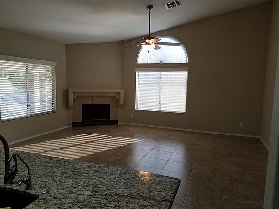 2nd image of 8421 W Fullam St