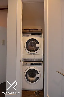 Rented by Yaffa Realty LLC | media 5