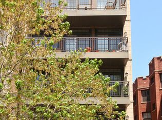 708 W Barry Ave APT 4F, Chicago, IL 60657
