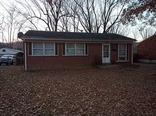 9804 Titan Dr, Louisville, KY 40229