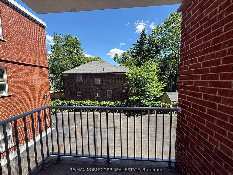 1315 Bayview Ave #206 — Photo 7