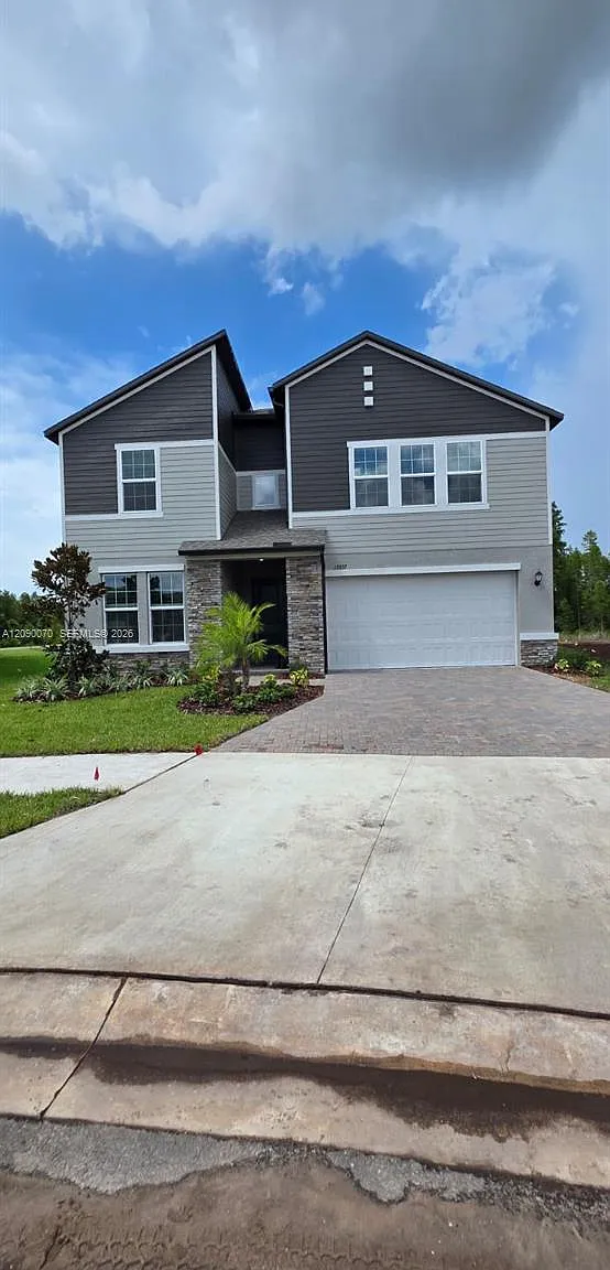 5 bed, 4.5 bath, $4,300 — Photo 1