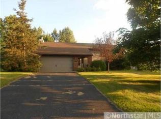 13 Oak Ridge Trl, Circle Pines, MN 55014