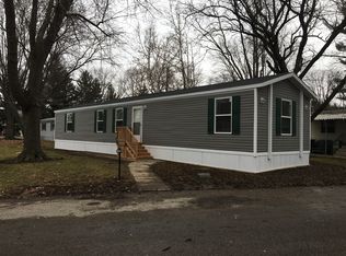 811 Parkview Dr, Bluffton, IN 46714