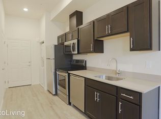 7180 N Leavitt Ave APT 201, Portland, OR 97203