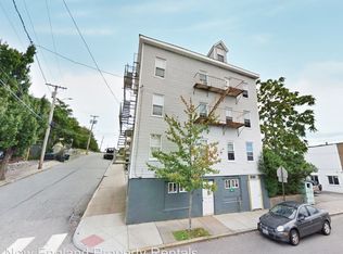 667 Charles St #2, Providence, RI 02904