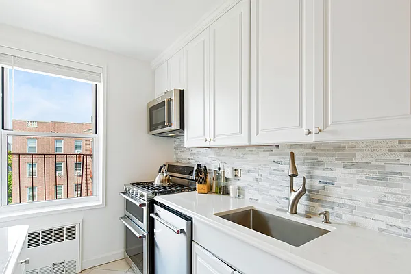 Sold by Coldwell Banker Advantage | media 11