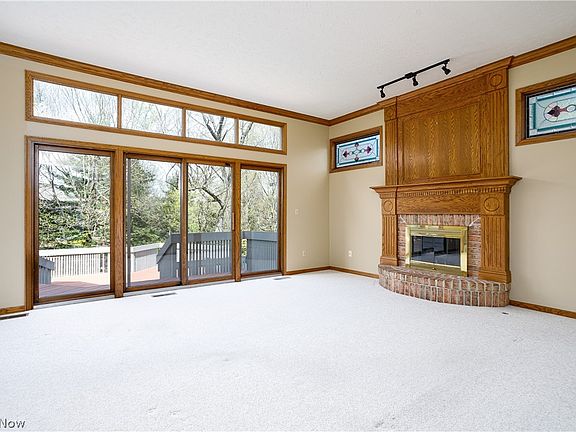 4th image of 622 Red Rock Dr