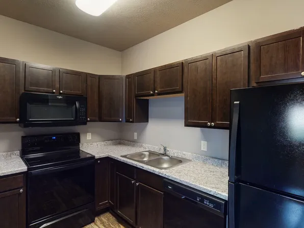 Hillcrest Village Apartments