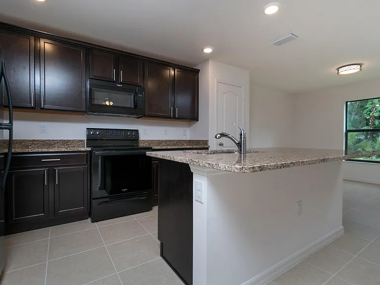 2015 Gerald Ave — Photo 8