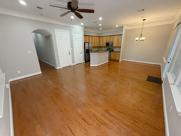 1505 Paige St — Photo 8