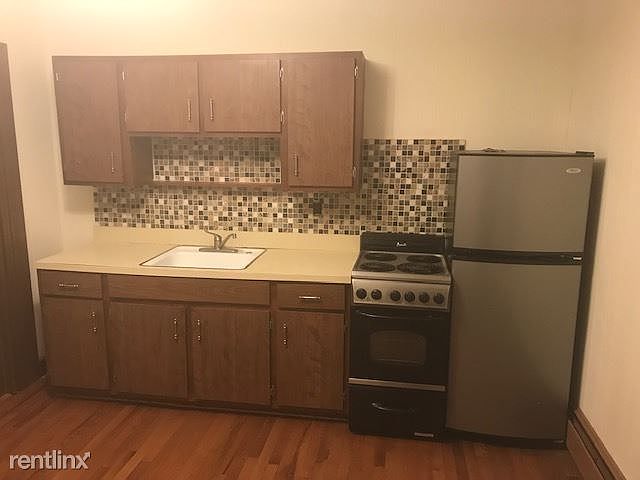 2231 GCA Apt. D Picture 1