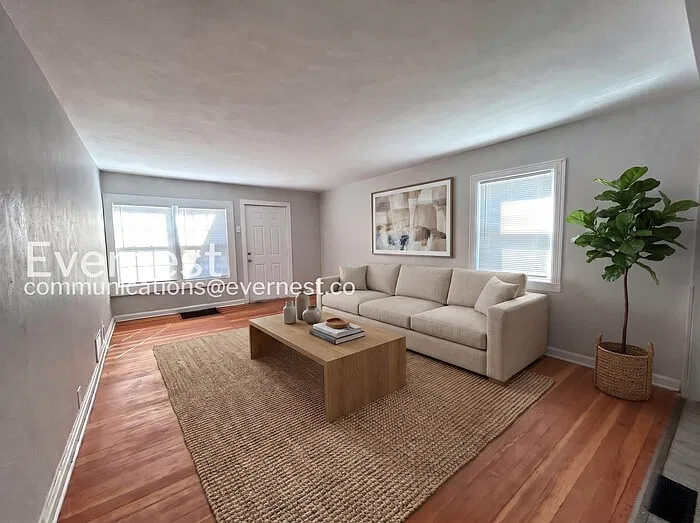 3 bed, 2.0 bath, 1200 sqft, $1,695 — Photo 2