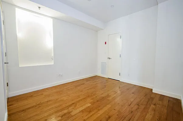 Rented by Level Group | media 6