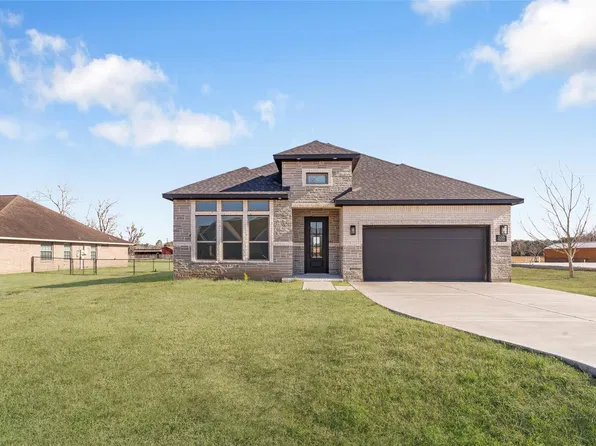208 Silverleaf Rd, Sweeny, TX 77480