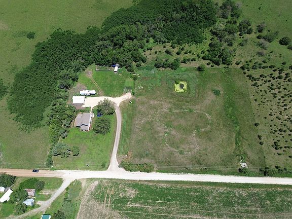 2nd image of 1634 14th Rd