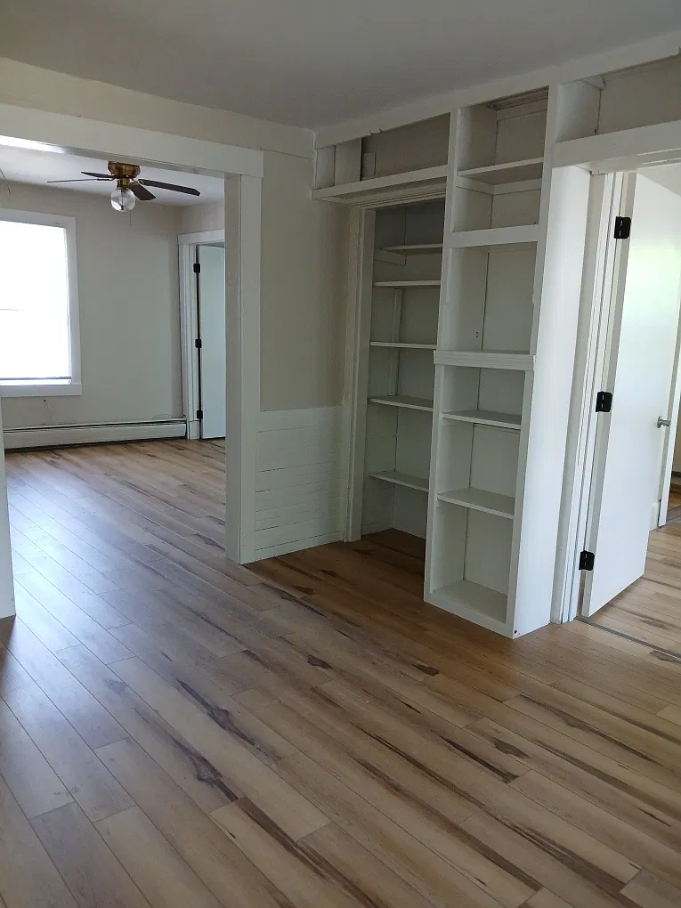 2 bed, 700 sqft, $1,500 — Photo 4